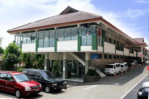 Rumah Duka Rumah Duka Heaven Dharmais - Slipi 1 heaven_funeral_home_slipi_1024x688